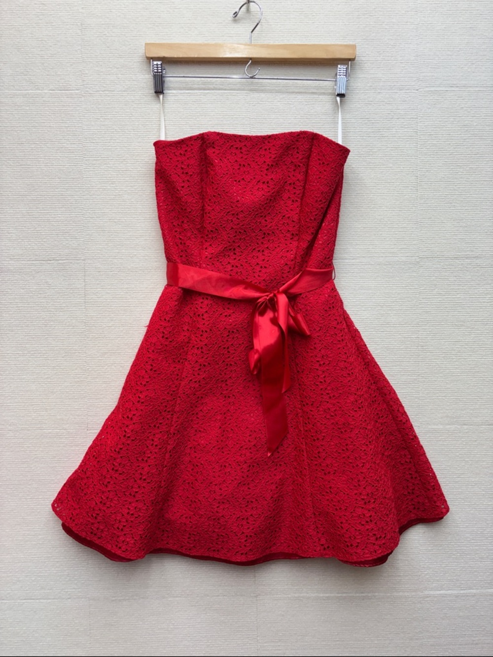 Jessica McClintock for Gunne Sax Strapless Red Lace Fit-and-Flare Dress 5